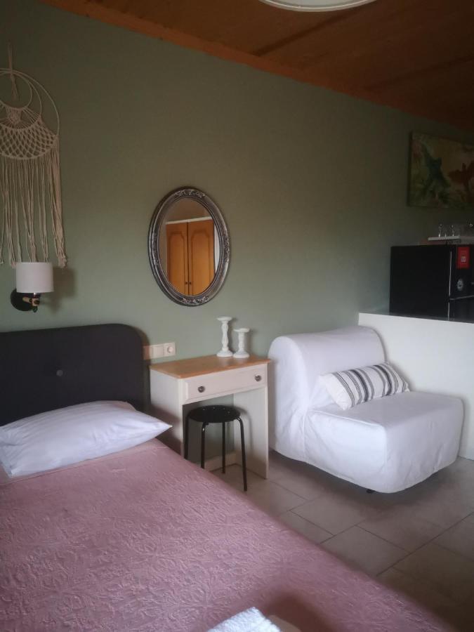 Achillion B&B Paralia Skotinis Exterior photo