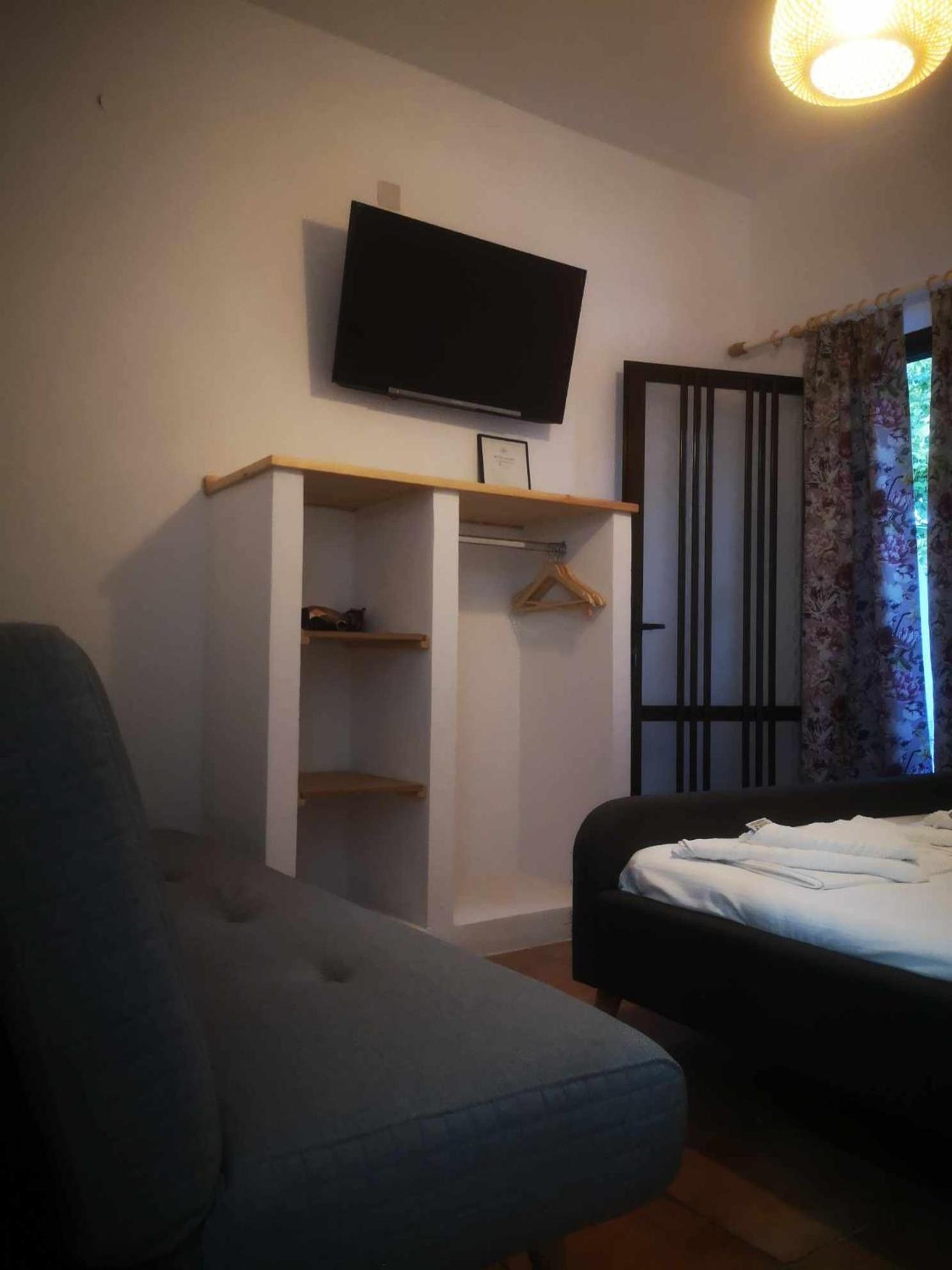 Achillion B&B Paralia Skotinis Exterior photo