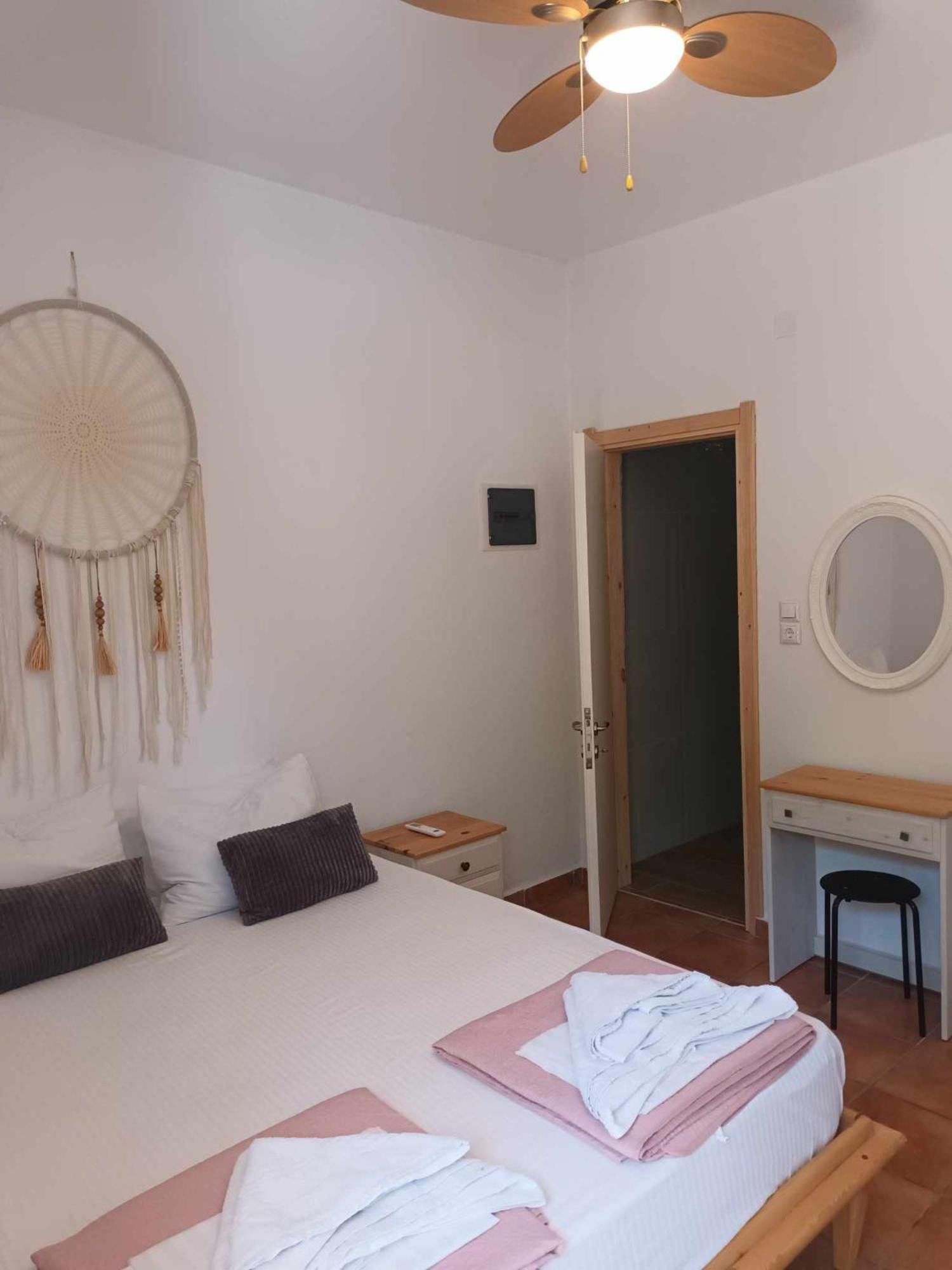Achillion B&B Paralia Skotinis Exterior photo
